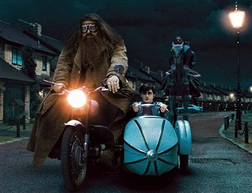 دانلود فیلم Harry Potter and the Deathly Hallows Part 1با دوبله فارسی
