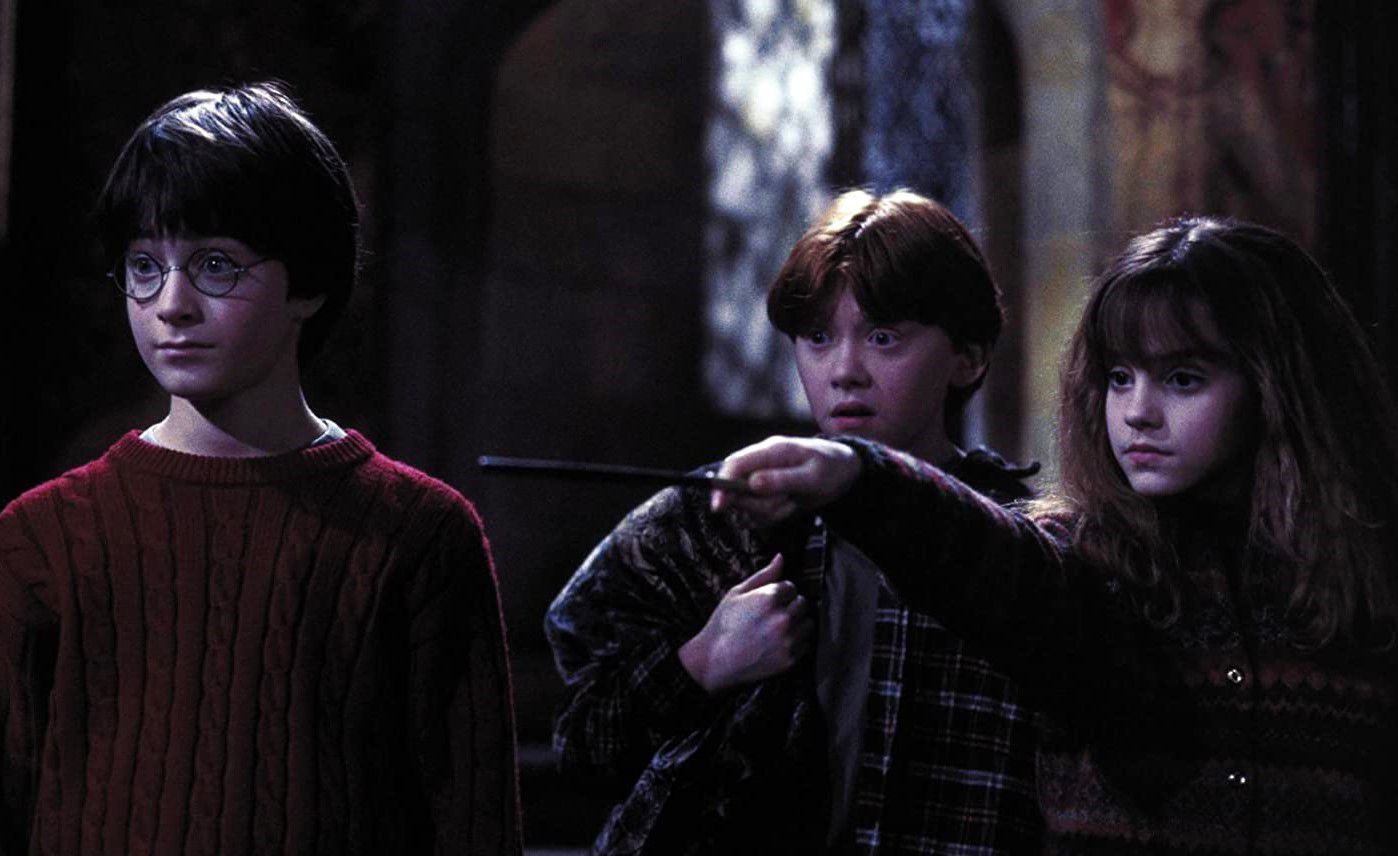 دانلود فیلم Harry Potter and the Sorcerers Stone با دوبله فارسی